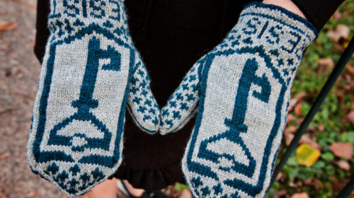 Front of Ingress Mittens